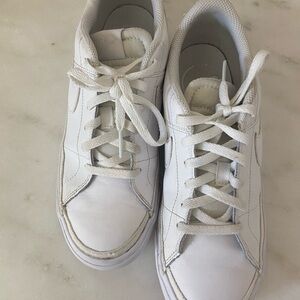 Nike White Boys' Sneakers Sz 5.5Y Leather